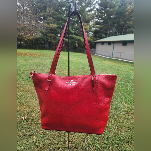 kate spade Handbags - ♥️KATE SPADE TOTE BAG♥️  EUC